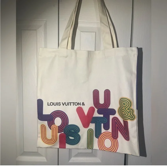 Louis Vuitton Tote Bag with Graphic Design - Picture 2 of 4